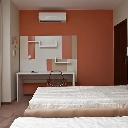 Cleves Boulevard Corporate & Leisure Apartment *