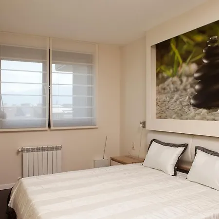 Cleves Boulevard Corporate & Leisure